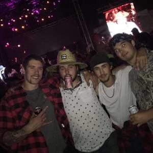 Meet your Posher, Victor